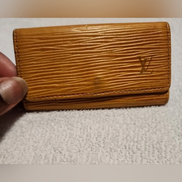 Louis Vuitton Handbags - Louis Vuitton Epi Key Holder Wallet.